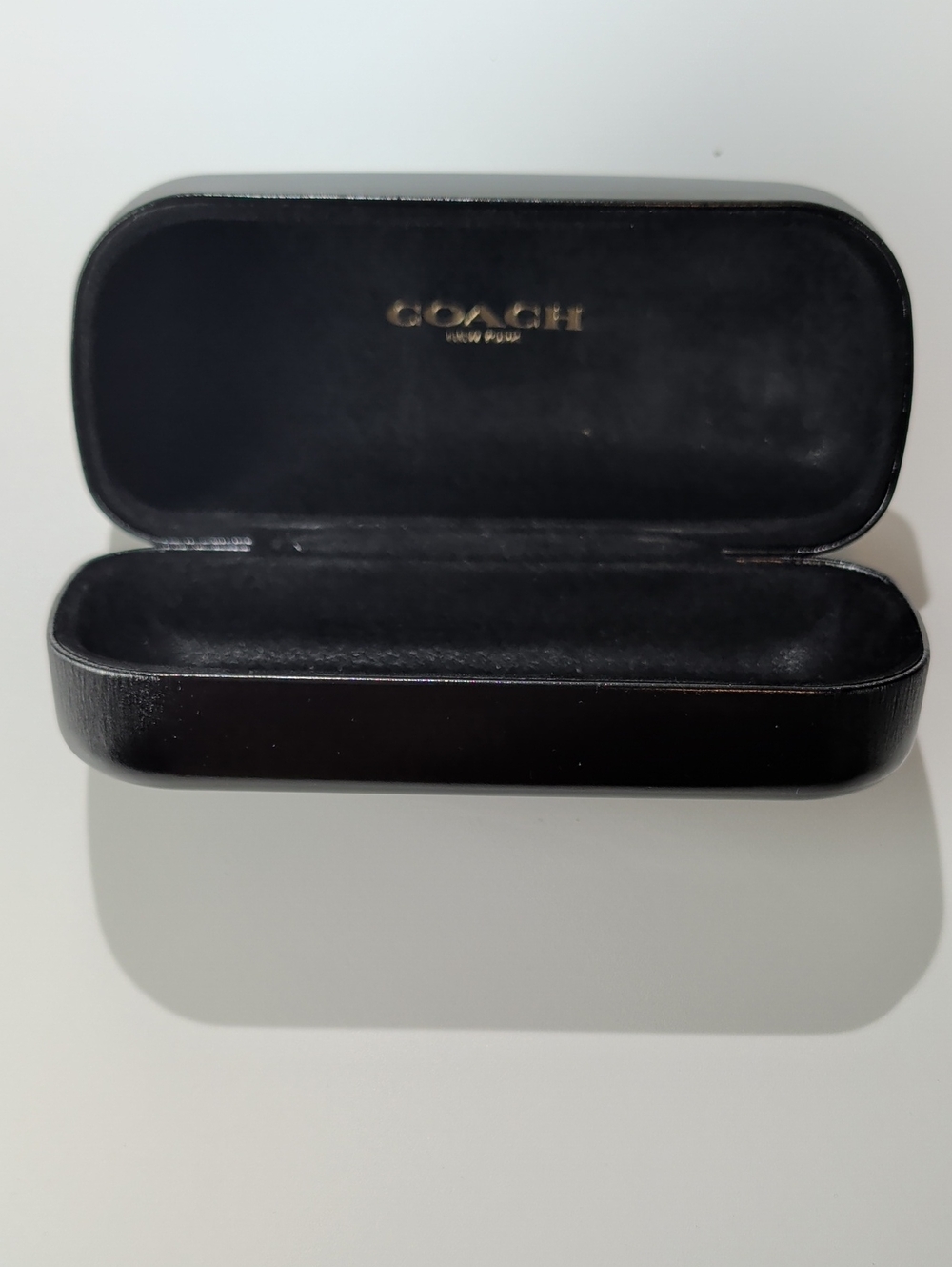 Sunglass case - Picture 2 of 2